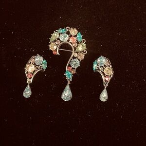 Elegant Multicolor Brooch and Earring Question mark Set by Lisner